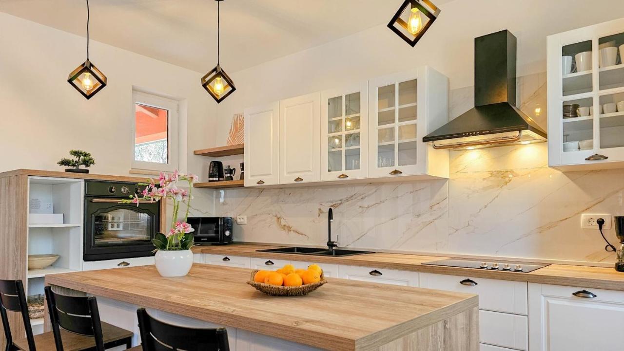 Casa Gojtan Villa Karigador Ngoại thất bức ảnh